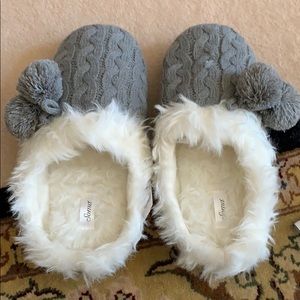 Soma slippers NWT - size L (8/9)